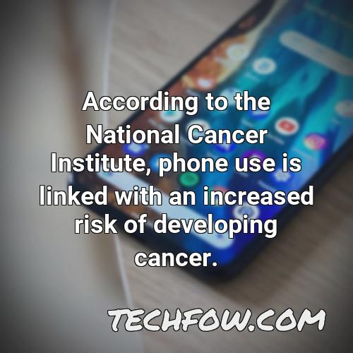 according to the national cancer institute phone use is linked with an increased risk of developing cancer