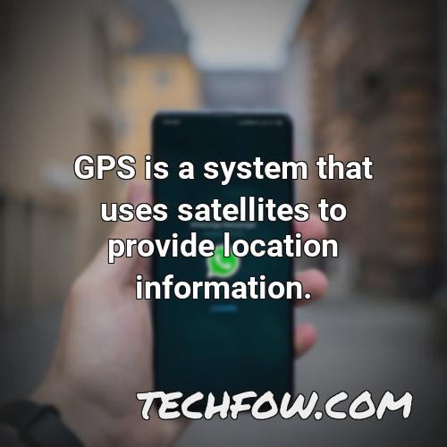 gps is a system that uses satellites to provide location information