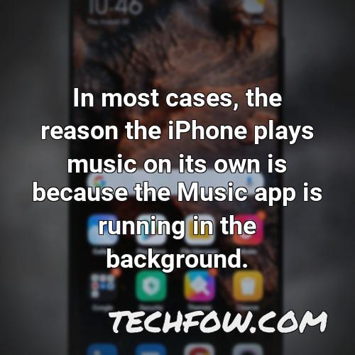 how do i keep my music playing during a phone call
