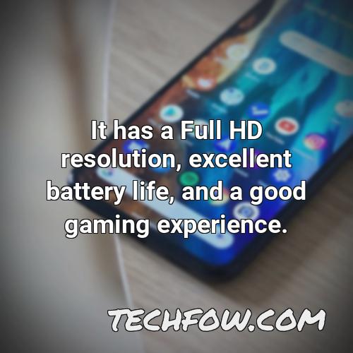 it has a full hd resolution excellent battery life and a good gaming
