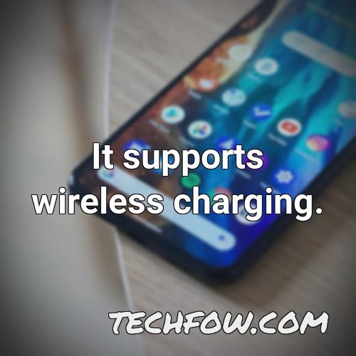 it supports wireless charging