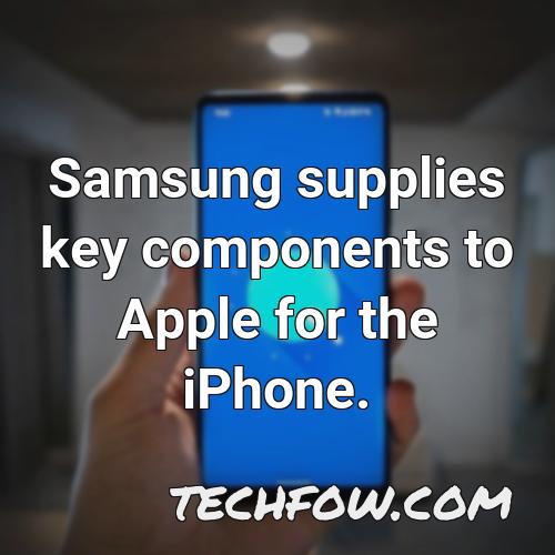 samsung supplies key components to apple for the iphone 4