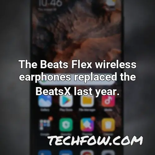 the beats flex wireless earphones replaced the beatsx last year
