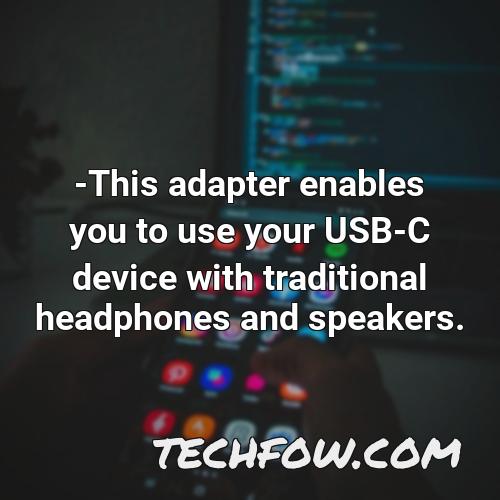 this adapter enables you to use your usb c device with traditional headphones and speakers