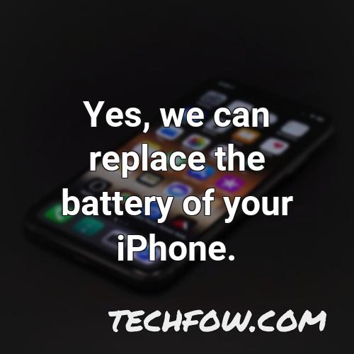 yes we can replace the battery of your iphone