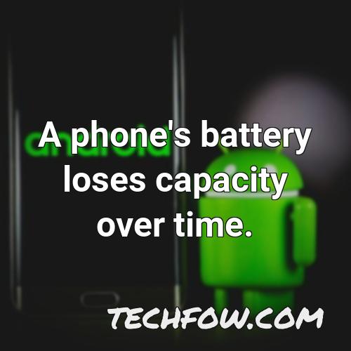 a phone s battery loses capacity over time