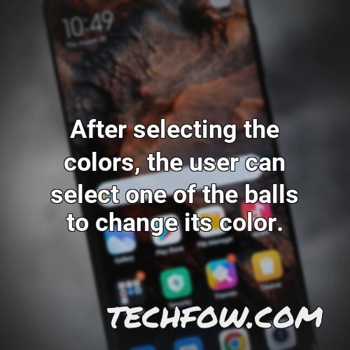 after selecting the colors the user can select one of the balls to change its color