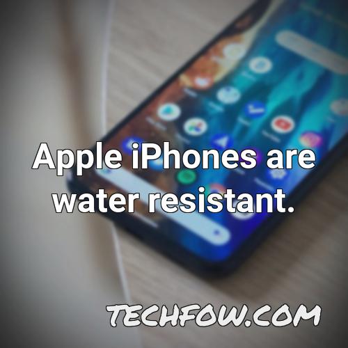 apple iphones are water resistant