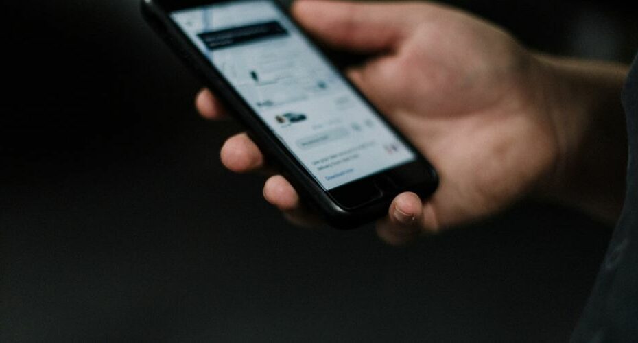Why does my straight talk phone say no network connection new data