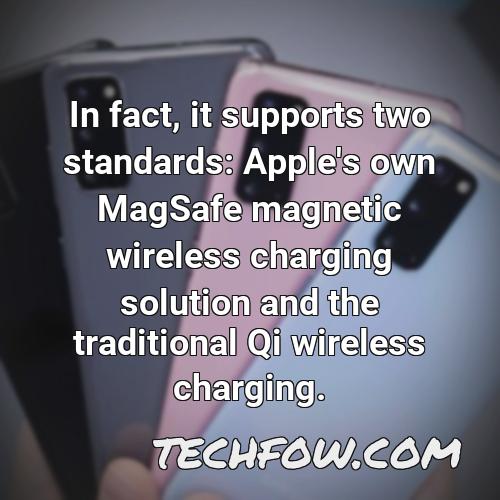 in fact it supports two standards apple s own magsafe magnetic wireless charging solution and the traditional qi wireless charging 1