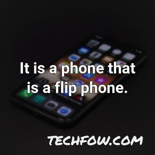 it is a phone that is a flip phone