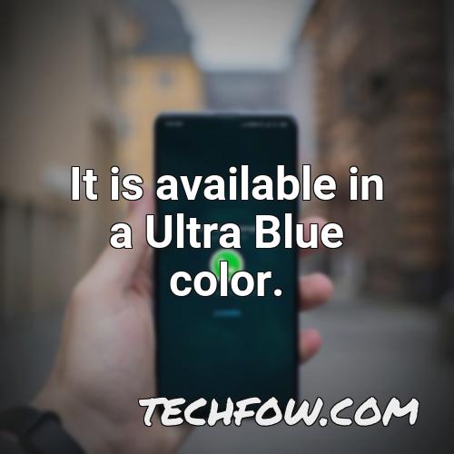 it is available in a ultra blue color