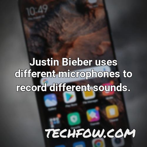 justin bieber uses different microphones to record different sounds