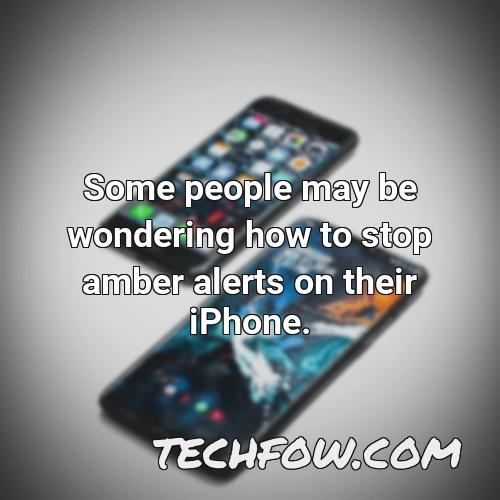 What Does Cmas Mean on a Consumer Cellular Phone (With Pictures