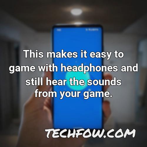 this makes it easy to game with headphones and still hear the sounds from your game